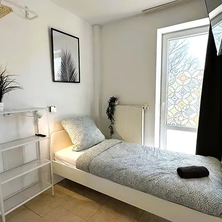 Geraeumige Monteurunterkunft Apartamento