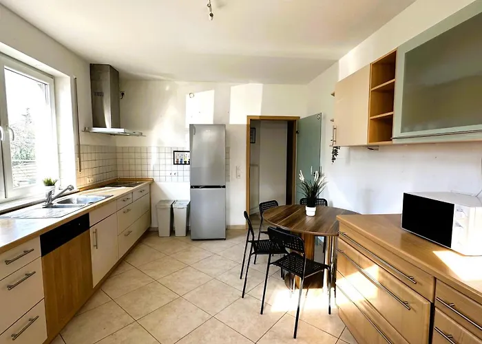 Geraeumige Monteurunterkunft